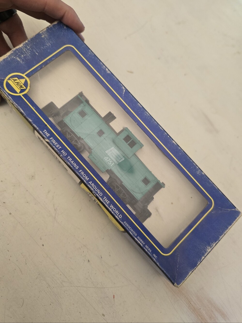Vintage HO Scale AHM Penn Central Extended Vision Caboose Car in Box  5485 #2